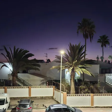 Casa Mario Ocean View * 칼레타데푸스테